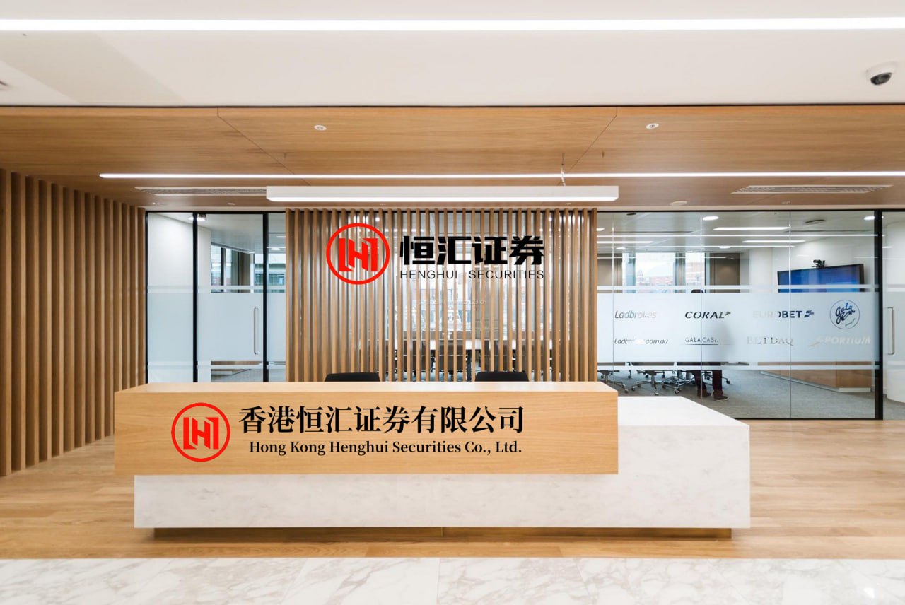 云燚网 K线围城：交易者从普通到大师，从持续亏损到稳定盈利，要经历以下5个境界，我以前将这个过程分为10个阶段，前文可以翻到，现在看来以前还不够全面，如今重新划分。第一层境界：技术困局普通交易者通过学习...